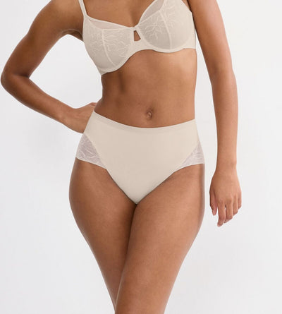 BEIGE TRIUMPH COMFORT CONTOUR MAXI BRIEF