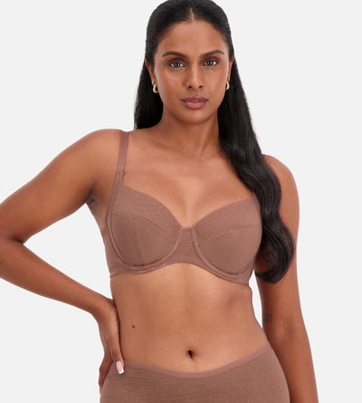 BEIGE TRIUMPH SIGNATURE EVERYDAY WIRED BRA
